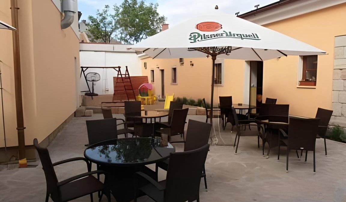 Sobotka Hotel | 40 m² Hotel ∙ 2 bedrooms ∙ 5 guests
