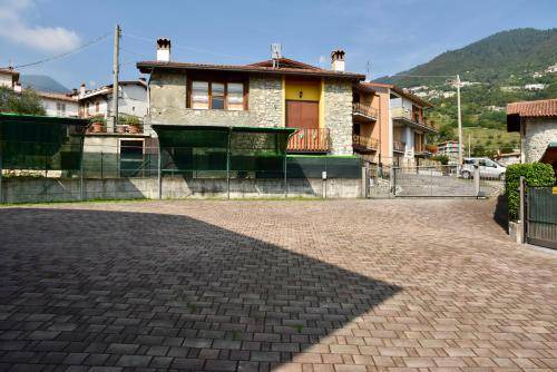 Tavernola House | 40 m² House ∙ 1 bedroom ∙ 4 guests