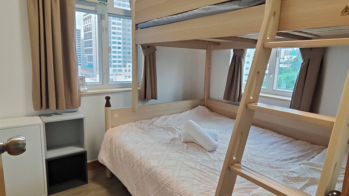 Tsim Sha Tsui Apartment | 40% off! New 2BR Kowloon Apartment.