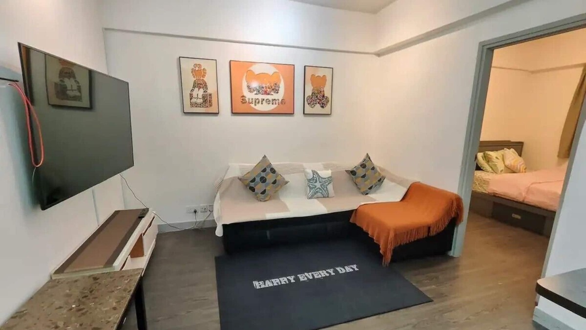 Tsim Sha Tsui Apartment | 40% off! New 2BR TST Apartment.