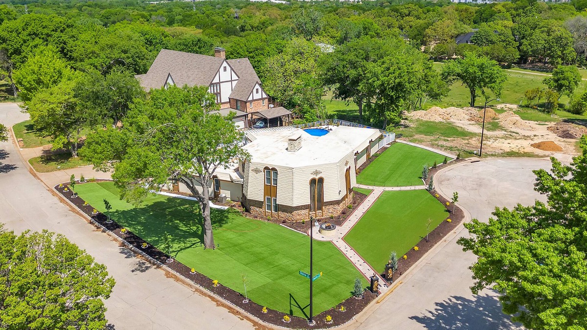 Ederville House | 400 a night minimum 30 nights! 9 mn away from AT&T stadium, 8 mn from the zoo
