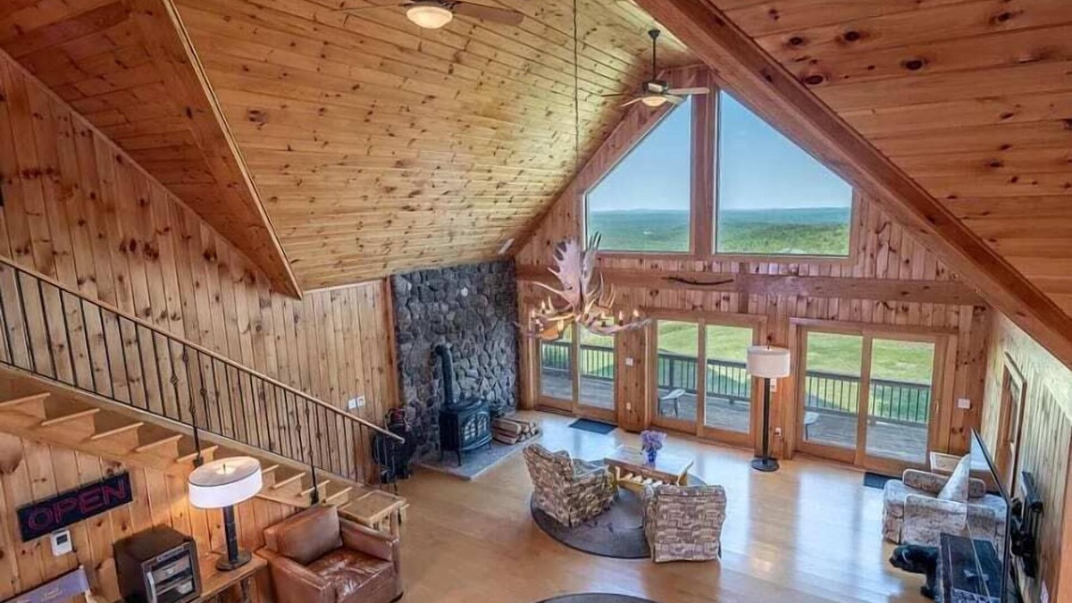 Bradford House | 400 Acre Estate/Pool/Golf/Fishing/Hunting