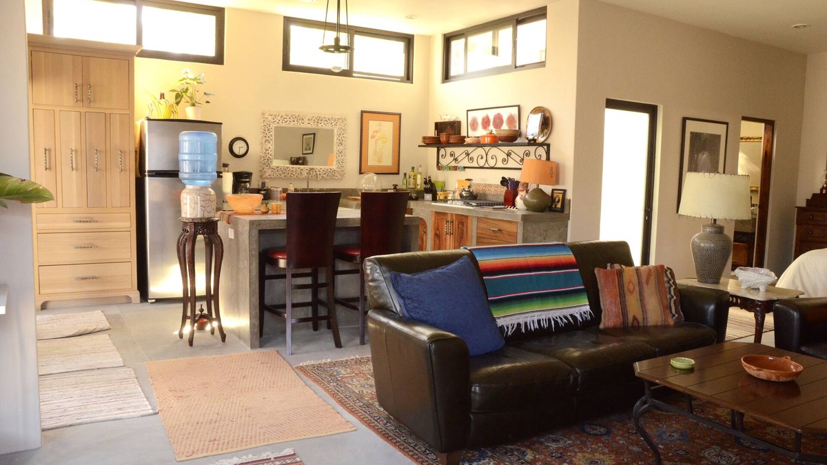 La Ventana Condo | 400 feet to a great launch.luxury bungalow