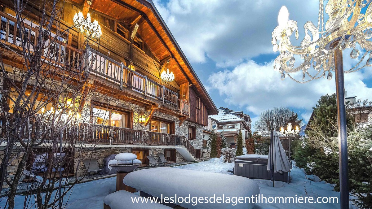 Praz-sur-Arly Apartment | 400 m slopes at the gates of Megeve Sauna SPA apartment 200m2 in cosy chalet