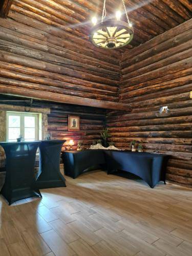 Haademeeste Ski Chalet | 400 m² Chalet ∙ 8 bedrooms ∙ 31 guests