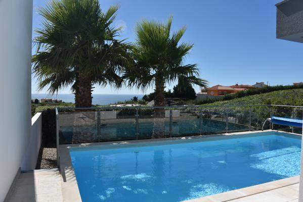 Atalaia House | 400 m² House ∙ 3 bedrooms ∙ 6 guests