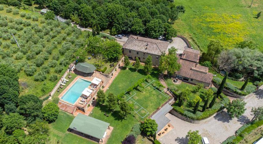 Sovicille House | 400 m² House ∙ 4 bedrooms ∙ 8 guests