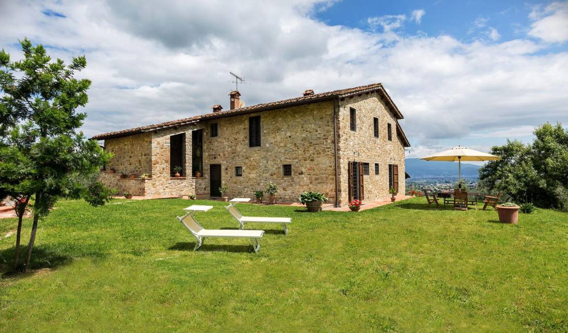 Quarrata House | 400 m² House ∙ 6 bedrooms ∙ 12 guests