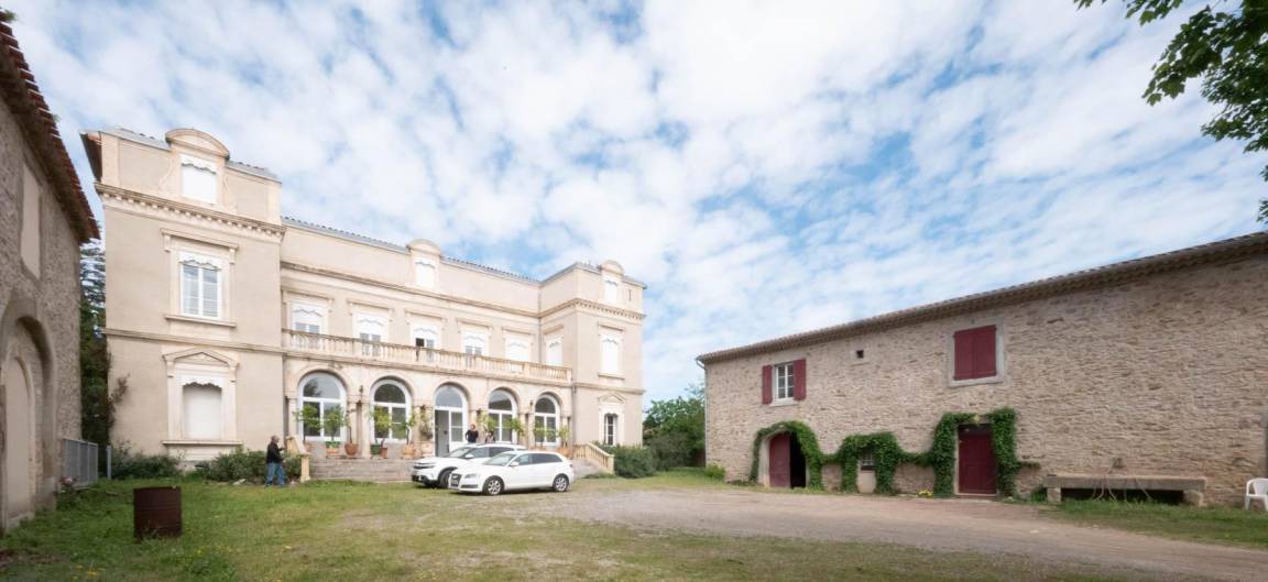 Olonzac House | 400 m² House ∙ 6 bedrooms ∙ 15 guests