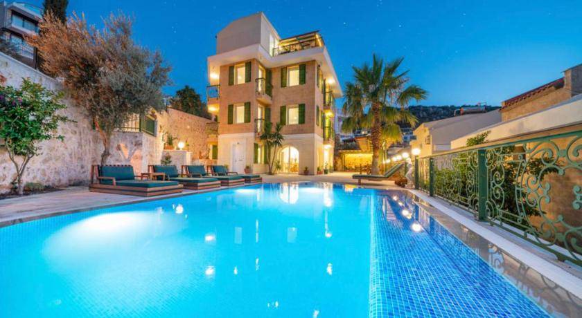 Kalkan Villa | 400 m² Villa ∙ 7 bedrooms ∙ 15 guests