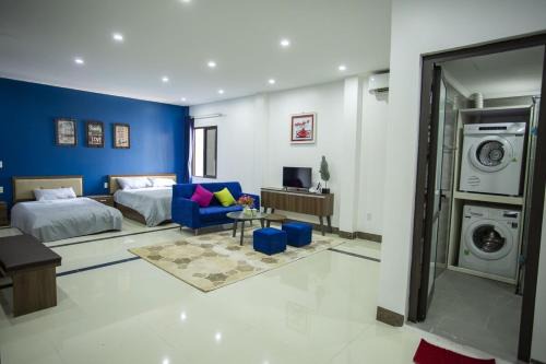 Dich Vong Hau Apartment | 402 Dvh