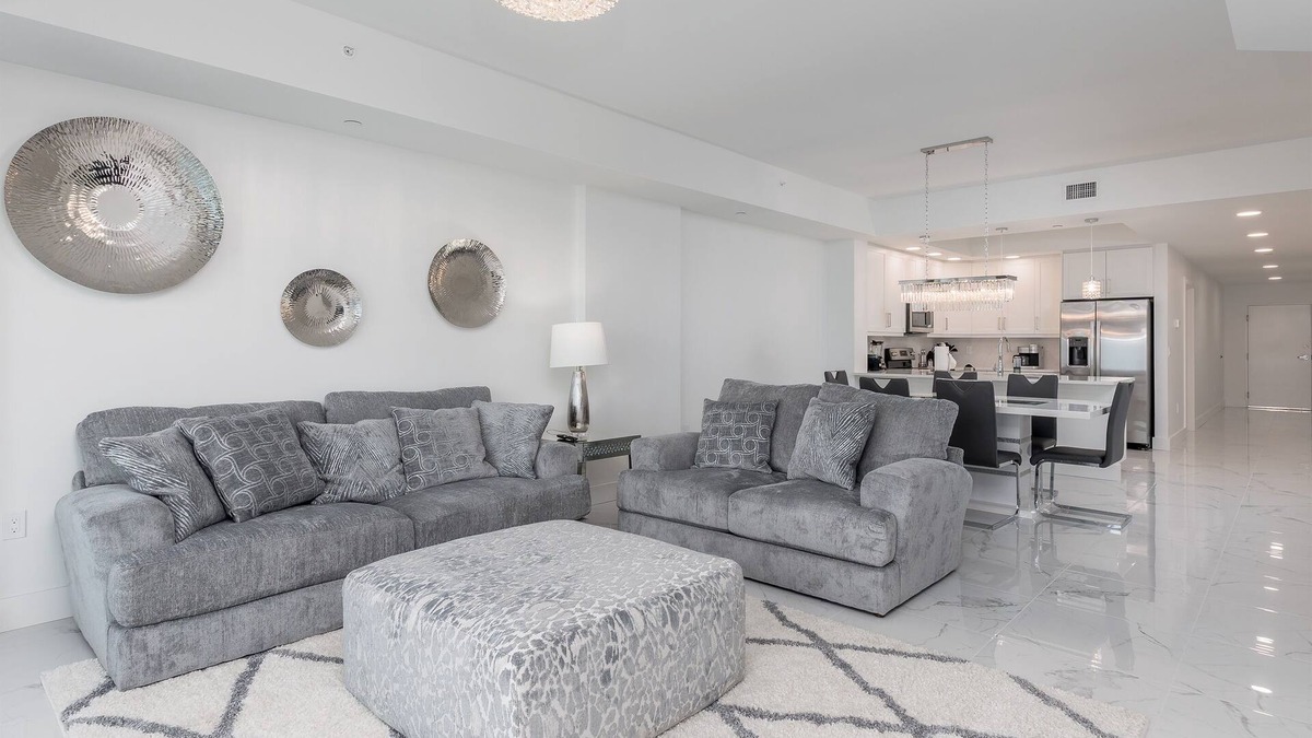 Island Estate Condo | 403, Water View-Clearwater Bch in 6 min, Pool/Gym