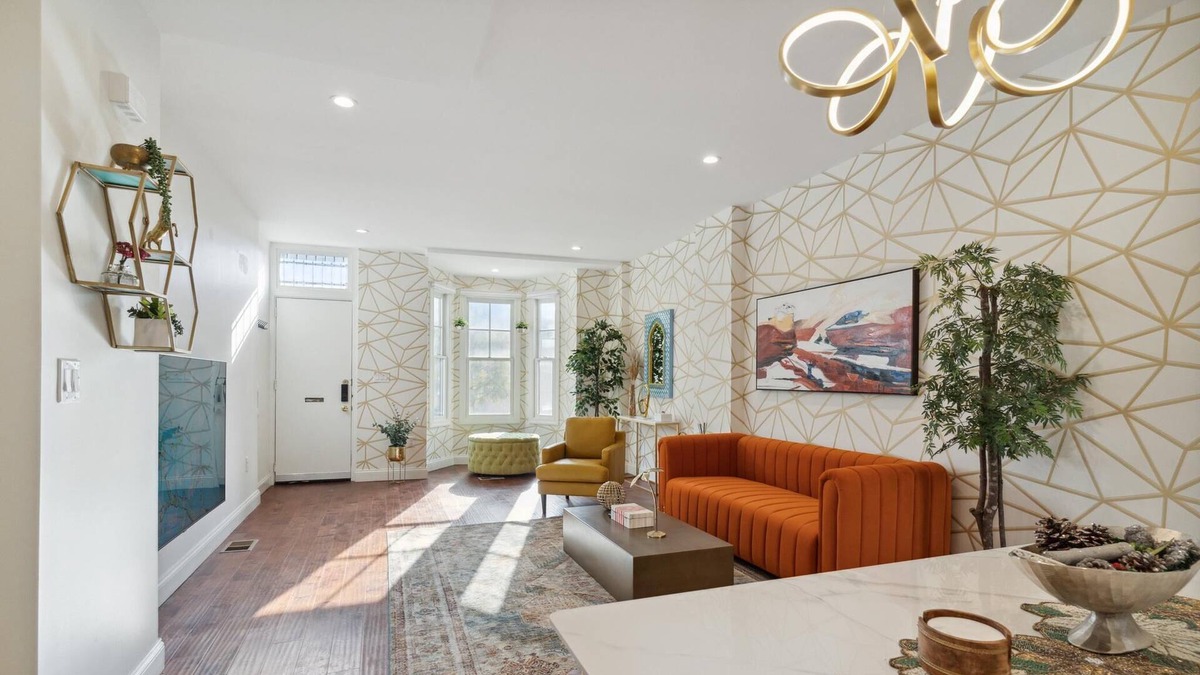 University City Villa | 4043 Ludlow St. in Philadelphia