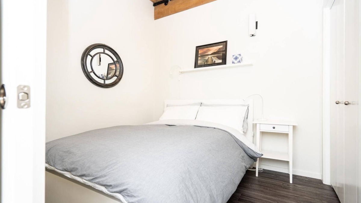 Exchange District Condo | (409) Market Ave+Exchange District+2BR 1BATH +Fast WiFi(139)