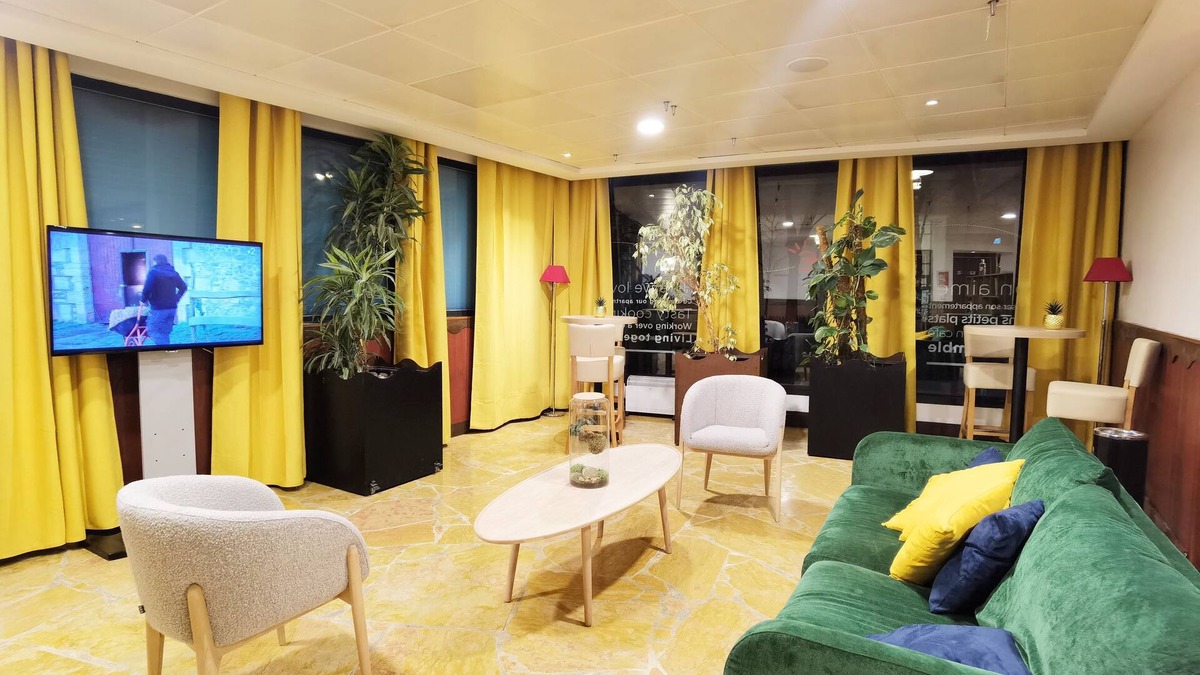 Faubourg de l'Arche Apartment | 40m2 apt with balcony near Paris La defense ar