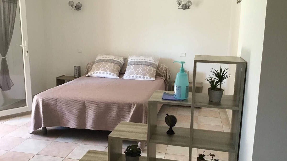 Bastelicaccia Apartment | 40m2 studio 10 minutes from the beach