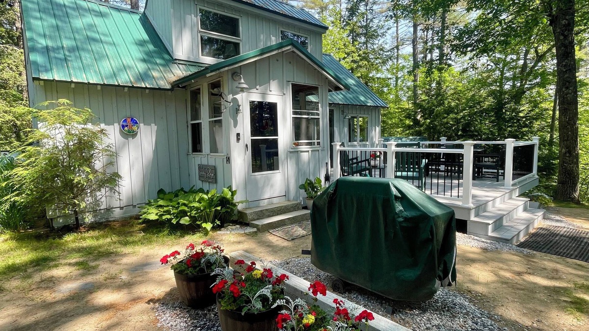 Oxford Cottage | 40min from Portland- Sandy Ridge Family Cottage