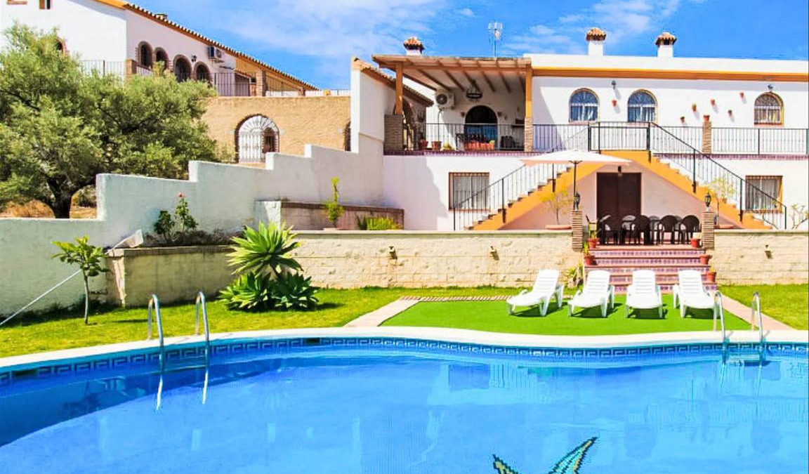 Torre de Benagalbon House | 413 m² House ∙ 6 bedrooms ∙ 12 guests