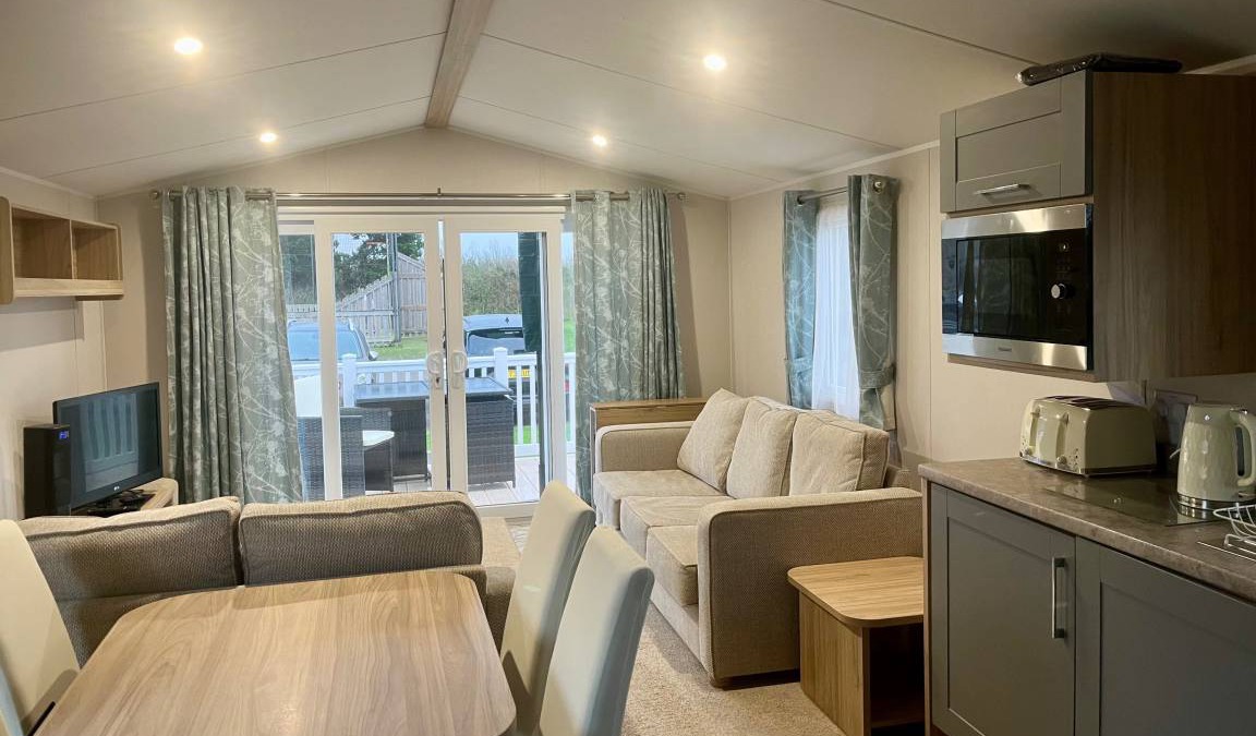 Cayton Bay Apartment | 42 m² Apartment ∙ 3 bedrooms ∙ 8 guests