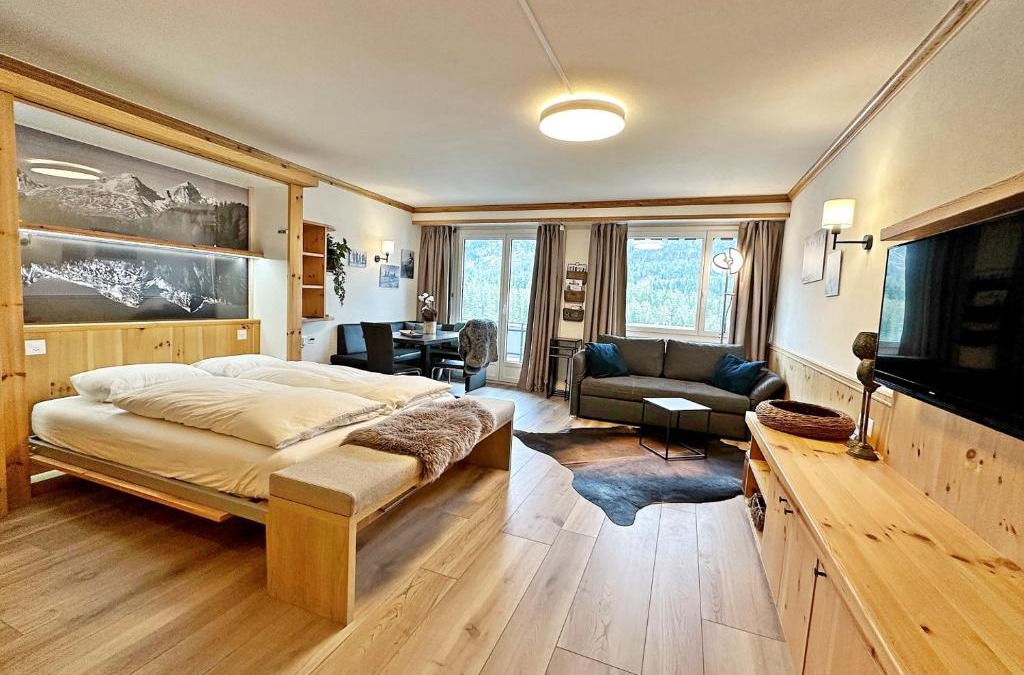 Champfer Apartment | 42m2 Alpenschick mit Balkon, Ausblick, Pool - E405