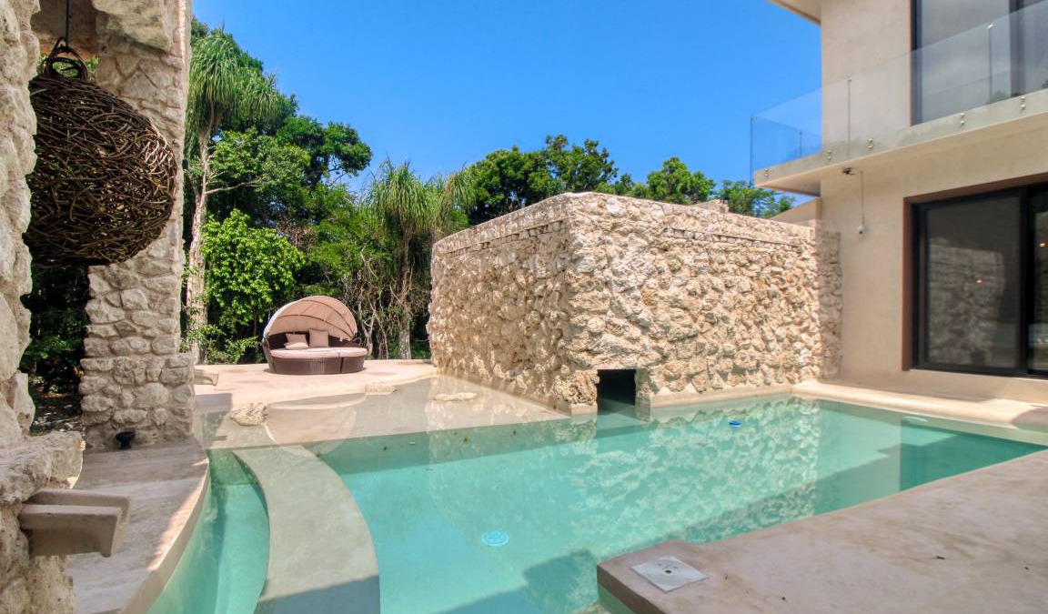 Akumal Villa | 43 m² Villa ∙ 9 bedrooms ∙ 16 guests