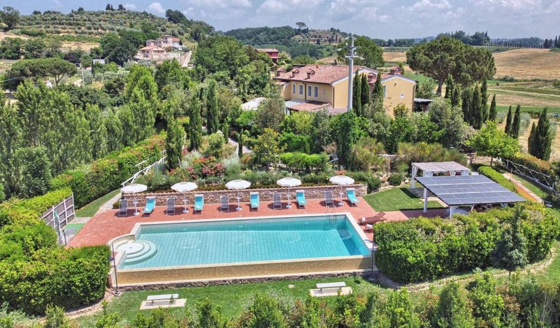 Palaia Villa | 430 m² Villa ∙ 10 bedrooms ∙ 21 guests