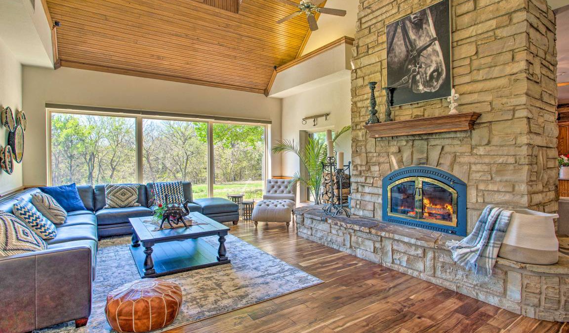 Pilot Point House | 436 m² House ∙ 4 bedrooms ∙ 12 guests