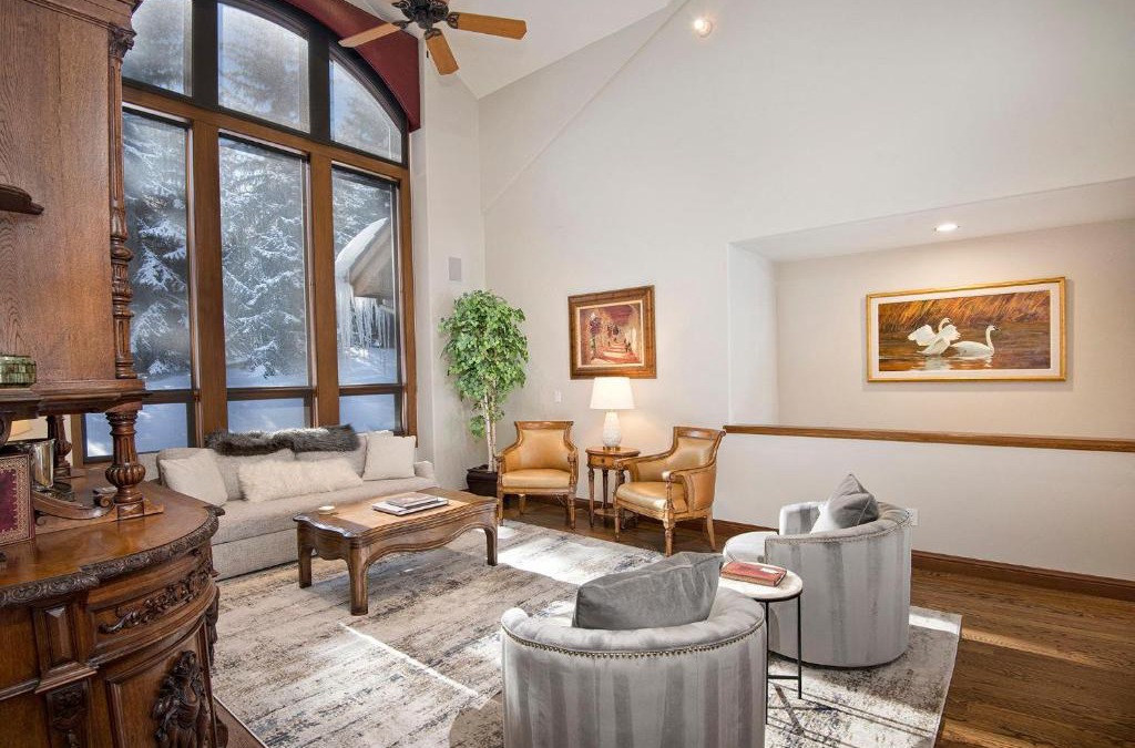 Edwards House | 44 Aspen Meadow Drive