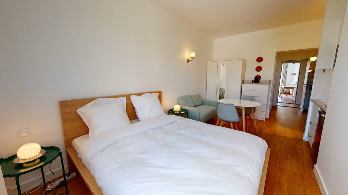 Puteaux Resort | 440 m² Private room ∙ 1 bedroom ∙ 2 guests