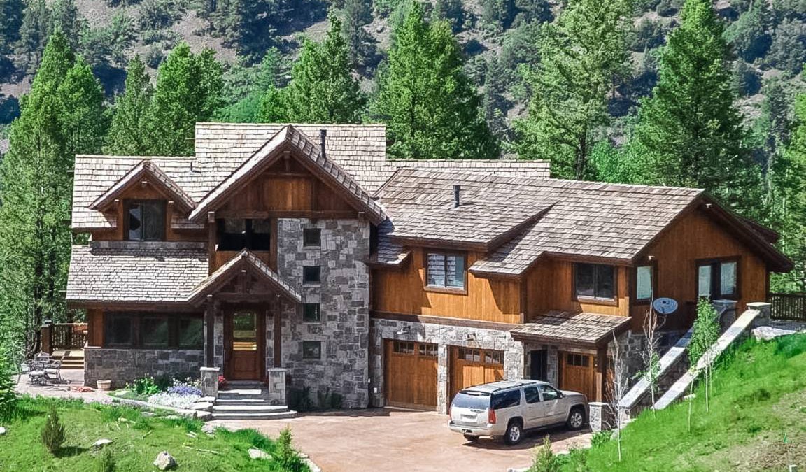 Mountain Village House | 445 m² House ∙ 4 bedrooms ∙ 10 guests