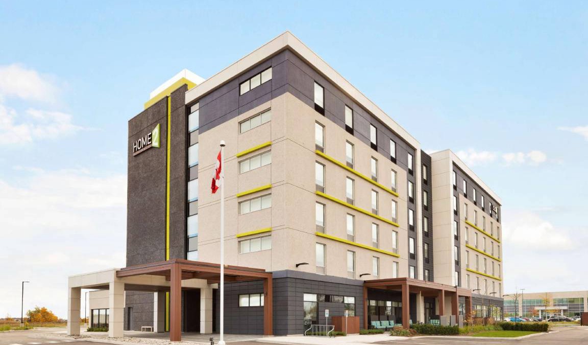 Halton Regional Municipality Hotel | 45 m² Hotel ∙ 127 guests
