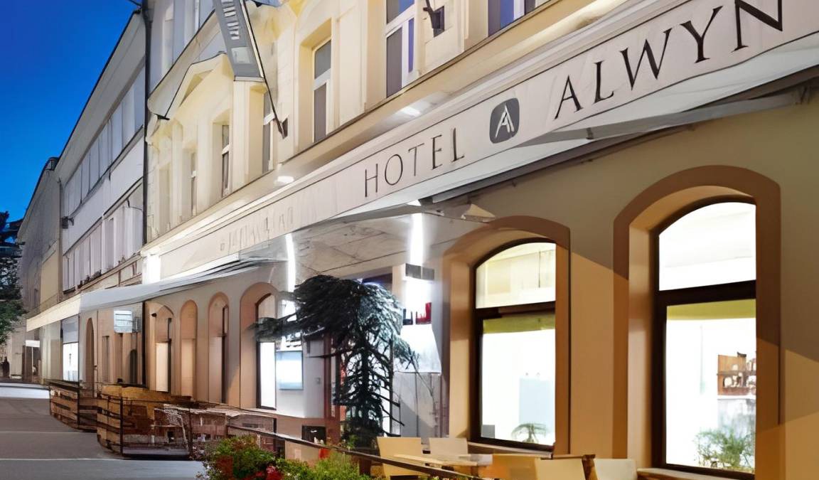 Karlin Hotel | 45 m² Hotel ∙ 127 guests