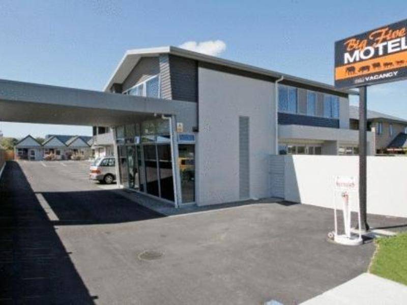 Palmerston North Hotel | 45 m² Motel ∙ 5 guests