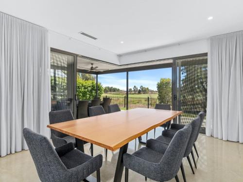 Yarrawonga House | 45 On Fairway