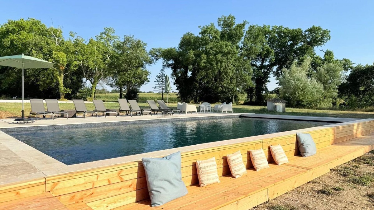Gazaupouy House | 450m2 villa in the heart of the Gers, 5 suites, dormitory, pool and sunsets