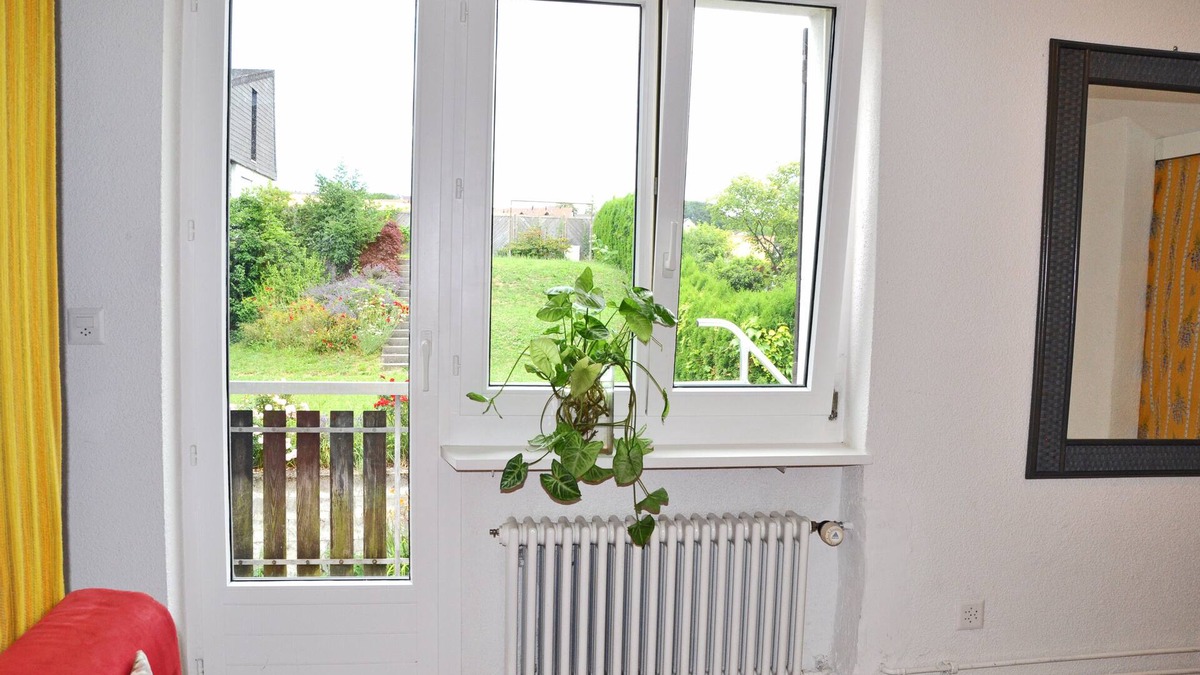 Kloten Apartment | 45m2 studio in a villa in the countryside, airport 10min /Zurich HB 29min