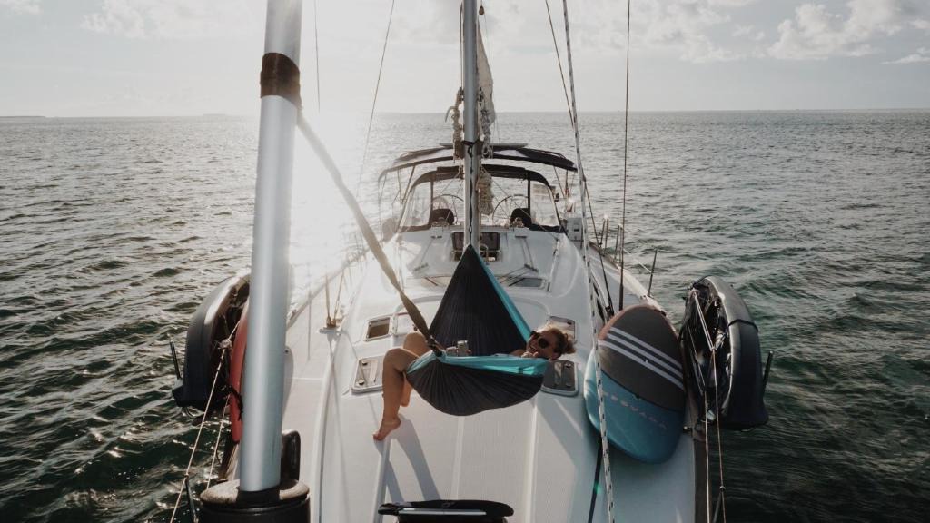 Midtown Hotel | 46 ft Bavaria Sailboat