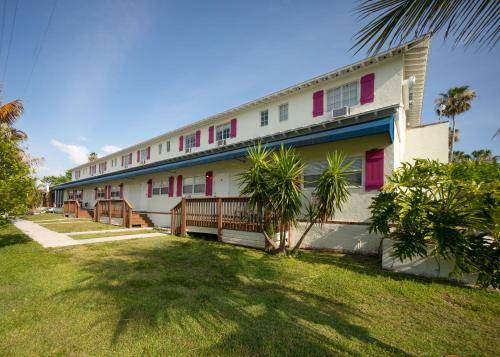 Everglades City Hotel | 46 m² Hotel ∙ 2 bedrooms ∙ 9 guests
