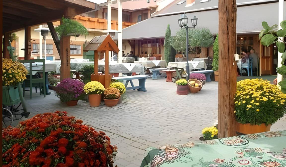 Szekesfehervar Hotel | 47 m² Hotel ∙ 2 bedrooms ∙ 4 guests