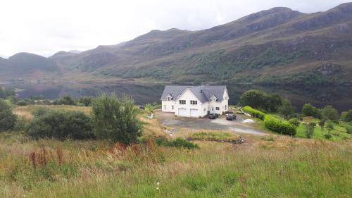 Nostie House | 470 m² House ∙ 6 bedrooms ∙ 12 guests