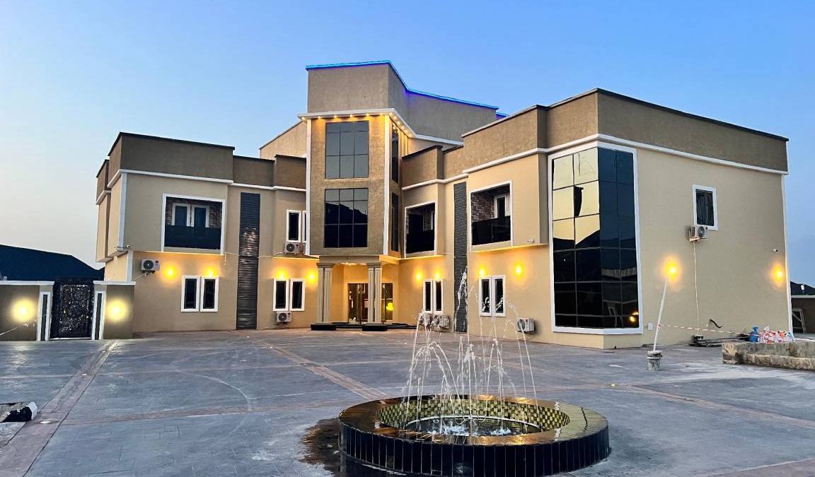 Ekrokpe Hotel | 48 m² Hotel ∙ 3 guests