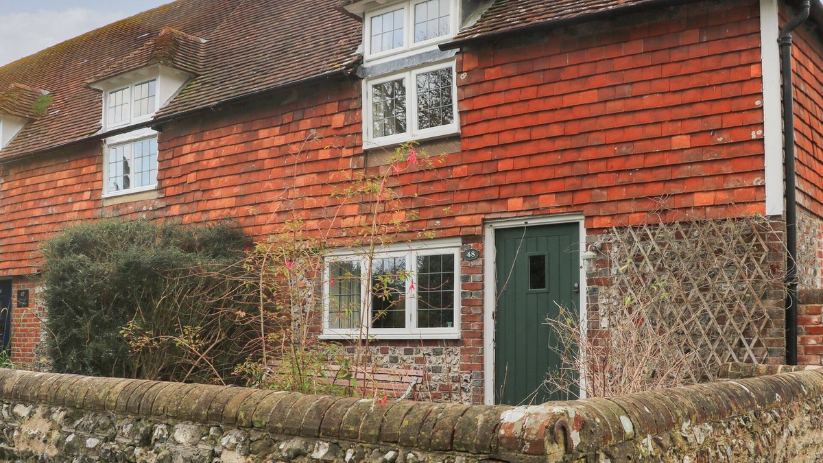 West Firle Cottage | 48 POLECAT COTTAGES, family friendly, with open fire in Firle