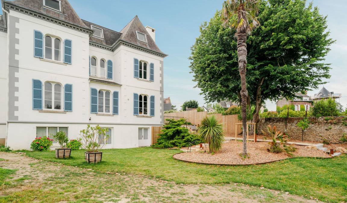 Saint-Briac-sur-Mer Villa | 480 m² Villa ∙ 1 bedroom ∙ 14 guests