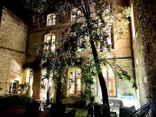 Centre Ville House | 480 m² House ∙ 7 bedrooms ∙ 15 guests