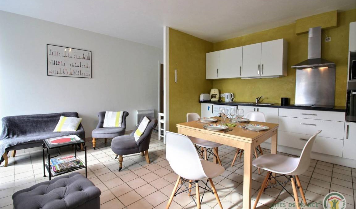 Saint-Donan House | 49 m² Gîte ∙ 2 bedrooms ∙ 3 guests