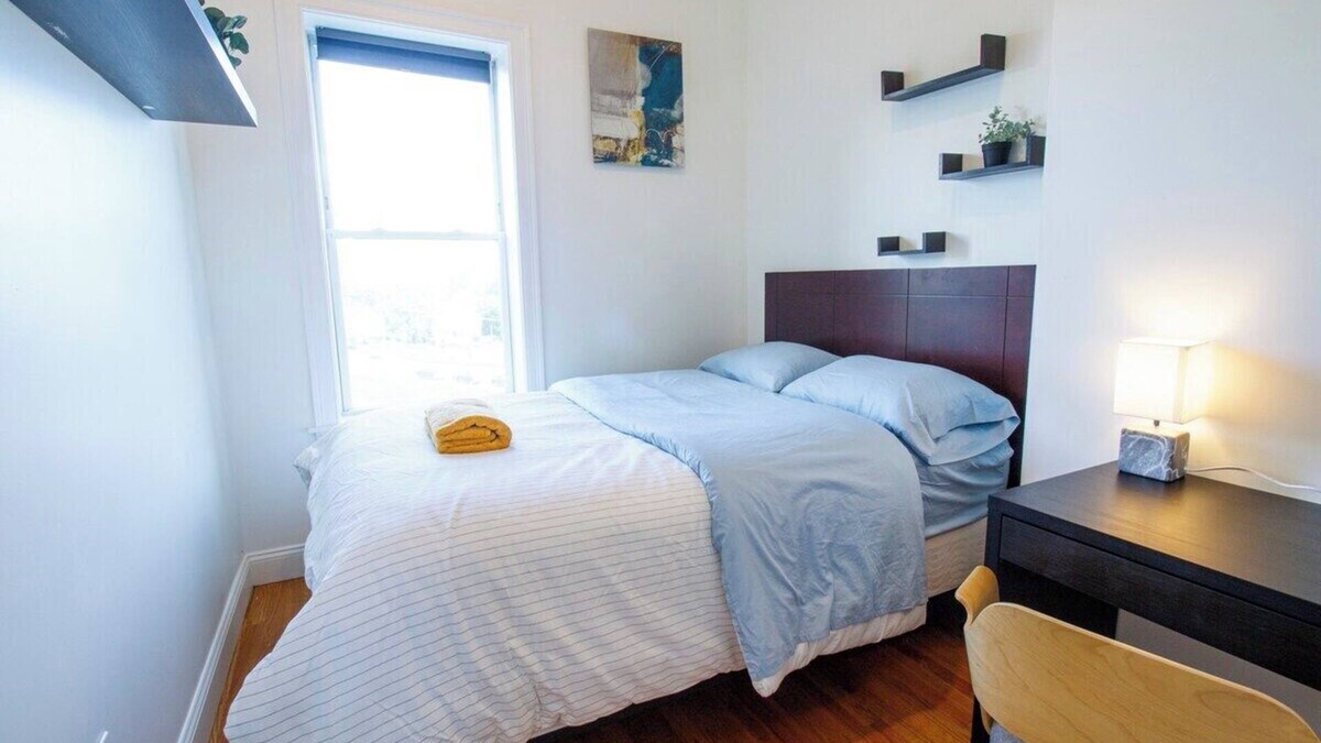 Highland Park Apartment | 4BD 1.5BTH Comfy Newly Renovated Apt