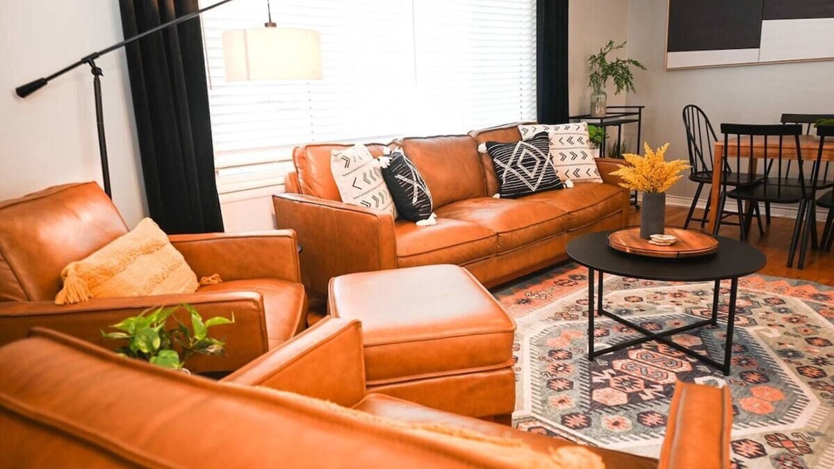 Lincoln House | 4bd 2b 9 guests | Great Backyard | Ping Pong Table