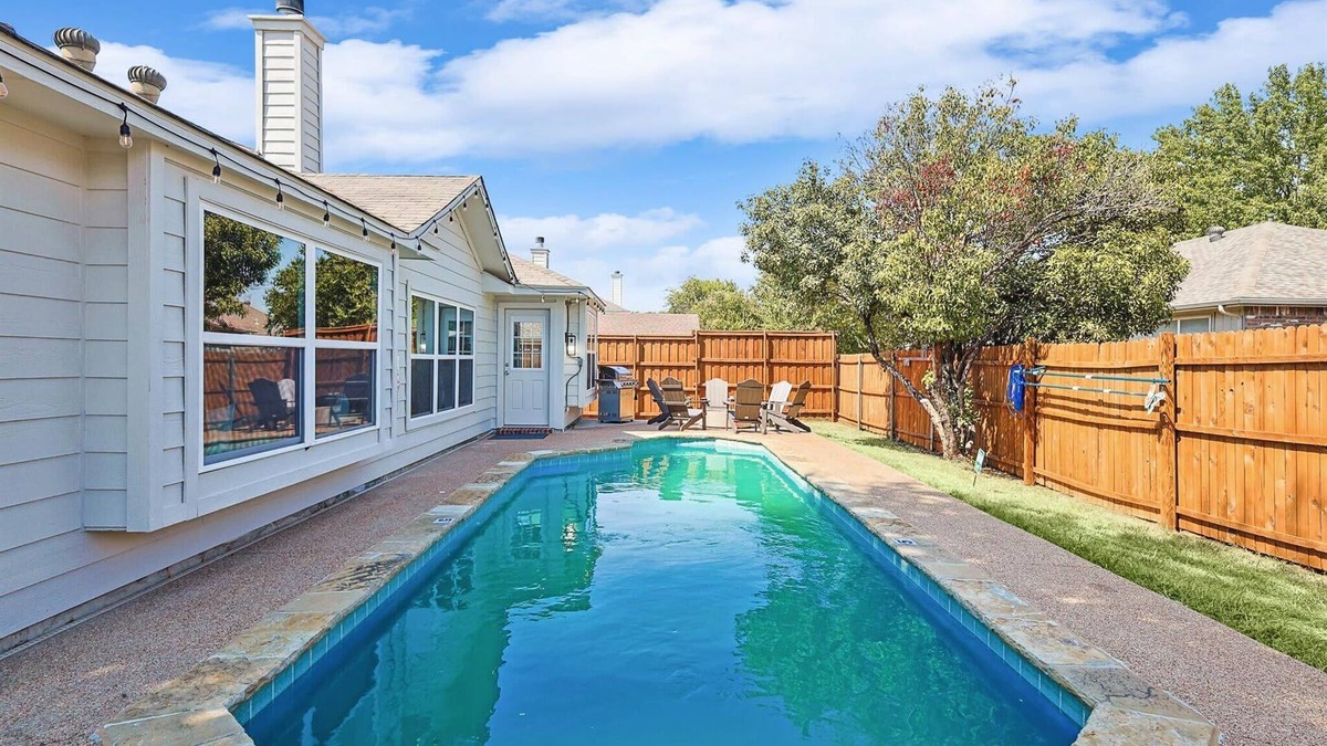 Saginaw House | 4BD,2BA Saginaw Sanctuary - Pool, Firepit, Laundry