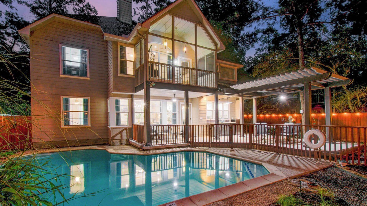 Alden Bridge House | 4BD/3BA Stylish Home w Game Room, Backyard, Pool