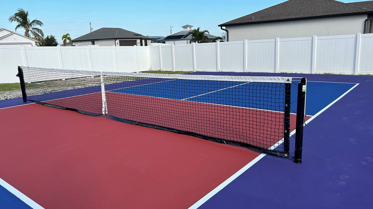 Mariner House | 4BD 3BA with pickleball court, salt water pool, hot tub